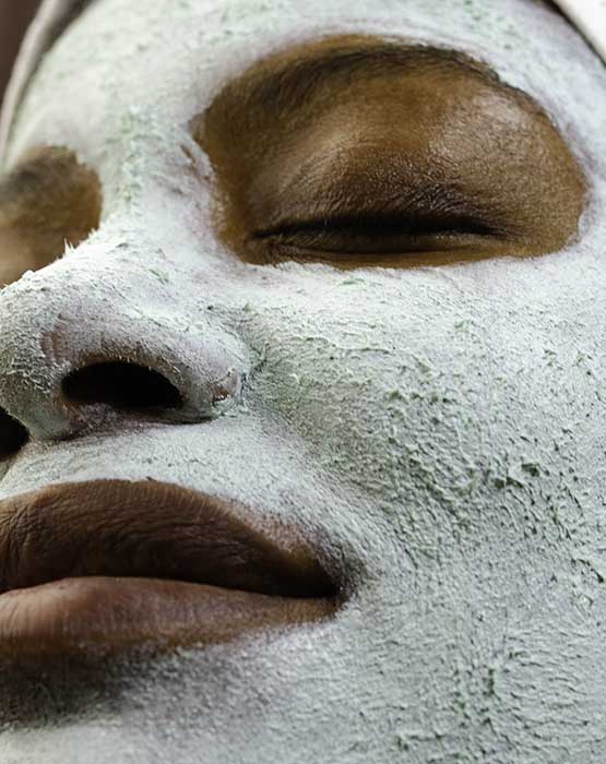 máscara facial algenist para equilibrar peles secas
