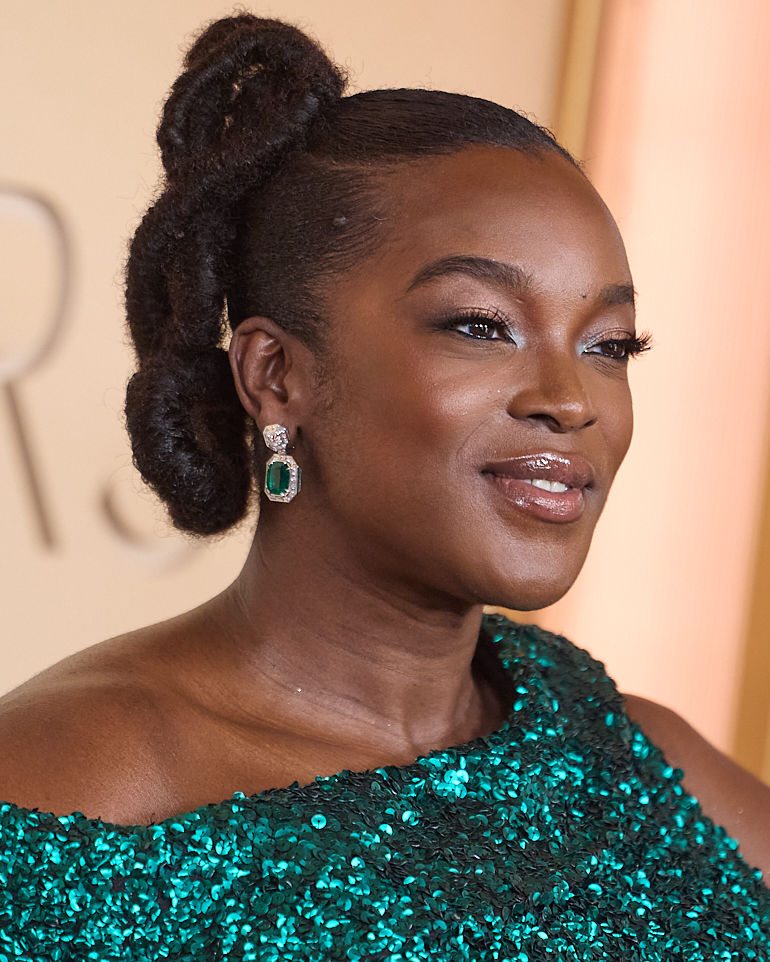 Oscars 2026 maquiagem Wunmi Mosaku